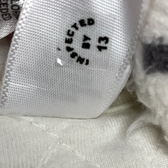 Nordstroms Hooded Bunting - Picture 8 of 10